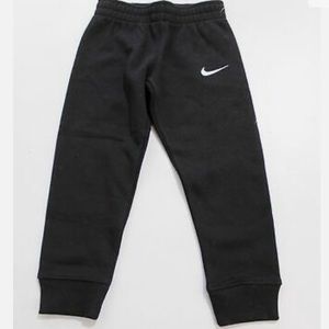 Nike boys Athletic Jogger Sweat Pant size 5